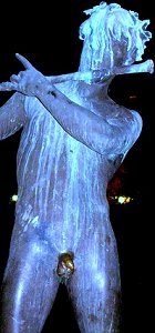 Flix Maurice Charpentier - L'Improvisateur (lifesize bronze, Bandol, France, night)
