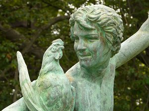 Falguière's Cockfight - weathered copy in a park, head and shoulders, by Sweety Trotter on Flickr Falguière's Cockfight - weathered copy in a park, head and shoulders, by Sweety Trotter on Flickr