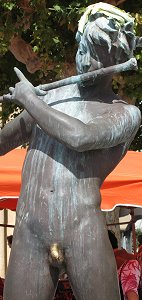 Flix Maurice Charpentier - L'Improvisateur (lifesize bronze, Bandol, France)