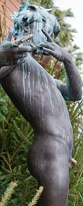Flix Maurice Charpentier - L'Improvisateur (lifesize bronze, Bandol, France)