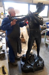 Flix Maurice Charpentier - L'Improvisateur (lifesize 2021 replica under assembly, front view)